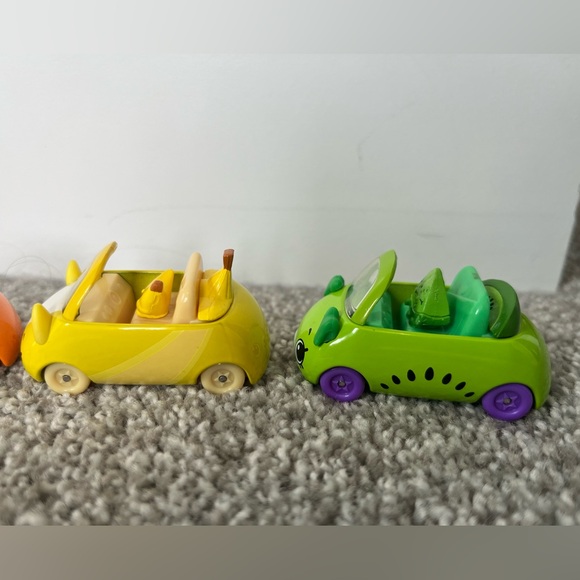 Set of 4 Cutie Cars - fruits - Picture 2 of 4